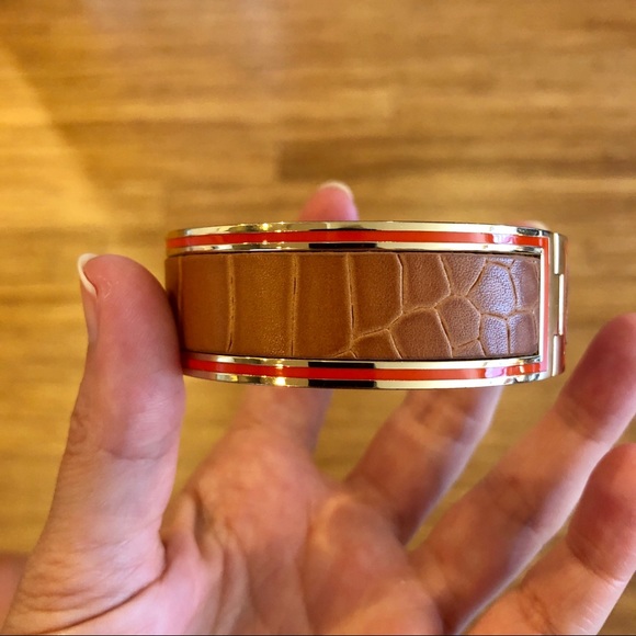 Henri Bendel bracelet - Picture 3 of 5